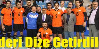 Lideri Dize Getirdiler