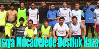 Kıyasıya Mücadelede Dostluk Kazandı!