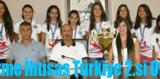 Yüzme İhtisas Türkiye 2.si Oldu