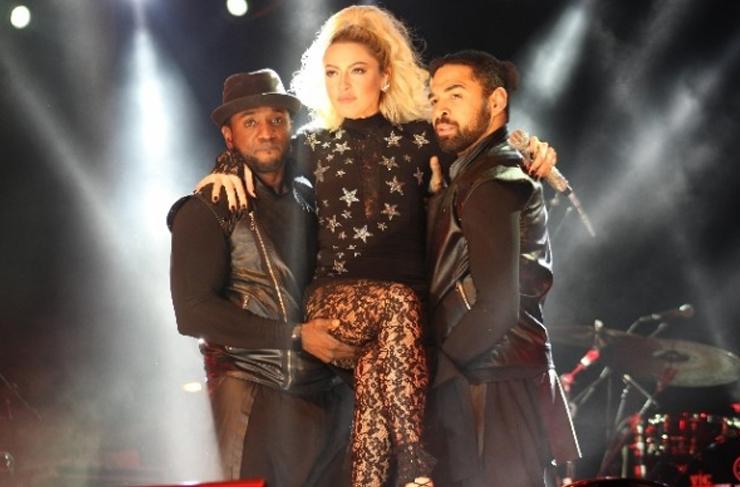 hadise konser2