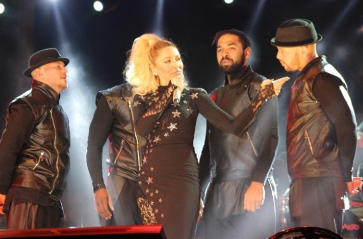 hadise konser3