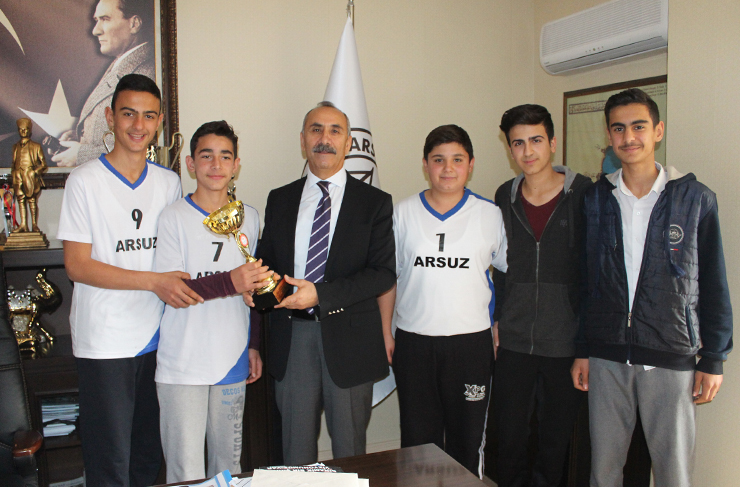 spor-arsuz voleybol1