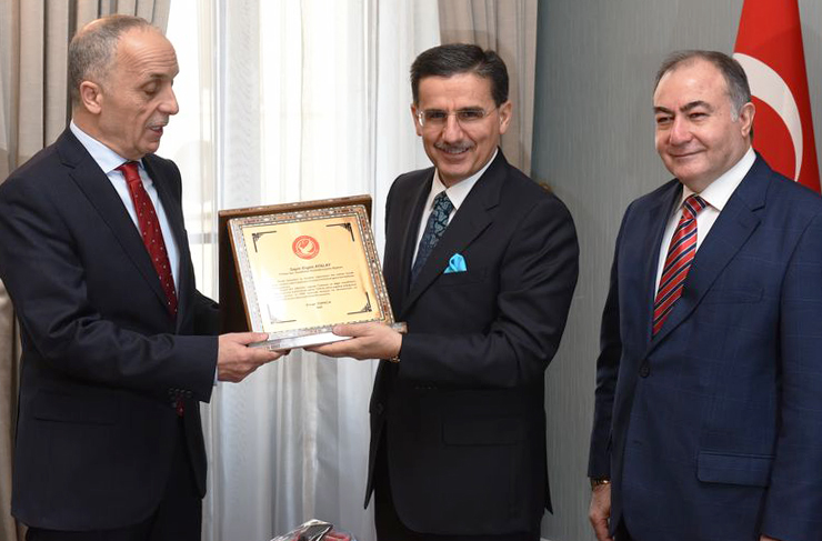 vali-türk iş ziyaret1