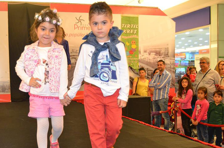 pm-çocuk defilesi2
