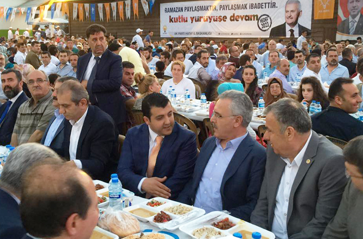 akp-iftar yemeği1