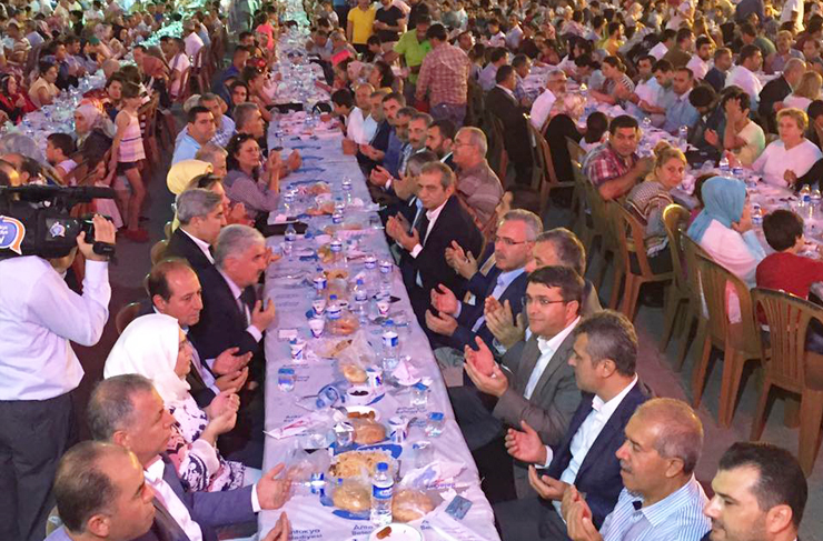 akp-iftar yemeği2