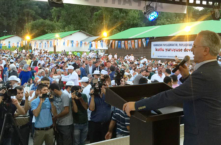 akp-iftar yemeği3