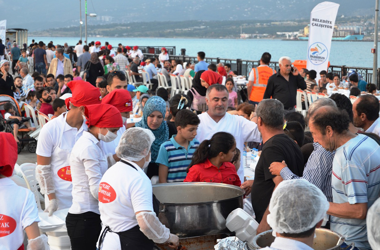 bld-iftar yemeği2