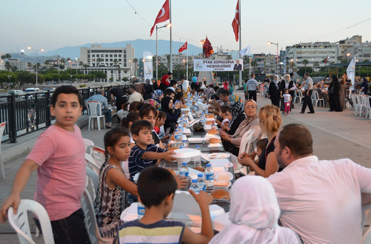 bld-iftar yemeği6