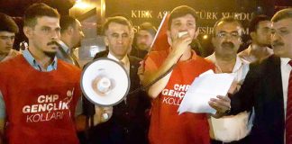 CHP’li Gençlerden ‘30 Ağustos Cumhuriyet ve Demokrasi Yürüyüşü’