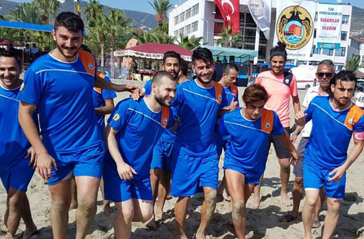 arsuz-plaj-futbolu2