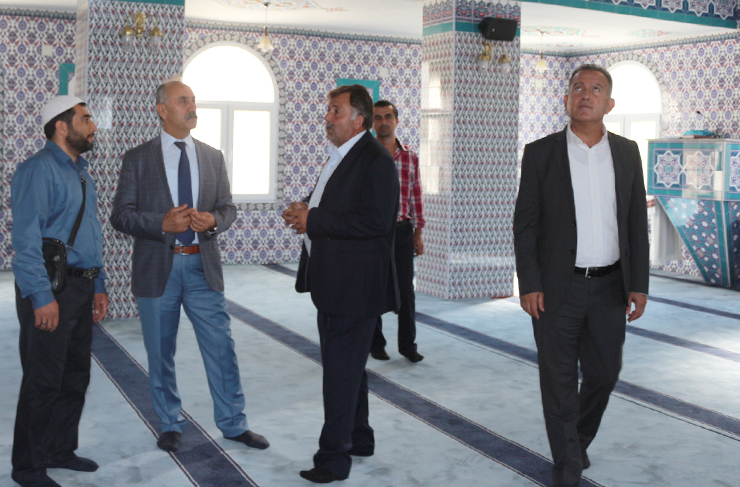 arsuz-cami-ve-kilise2