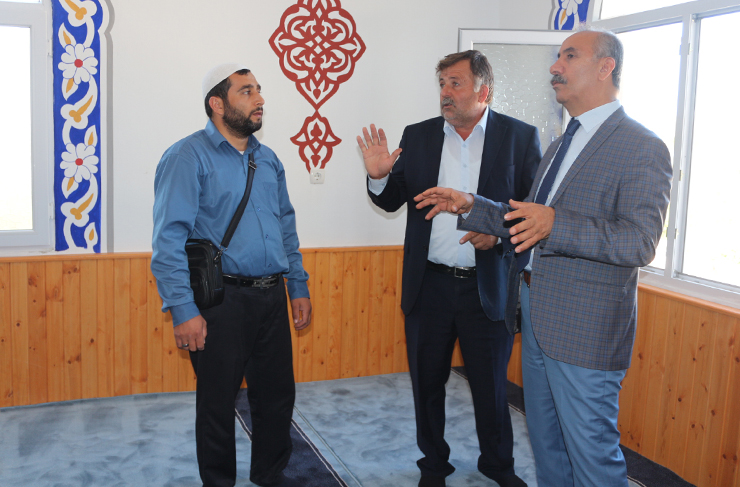 arsuz-cami-ve-kilise3