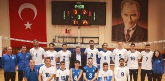 Büyükşehir Belediyesi Voleybolcuları Liderliği Kovalıyor