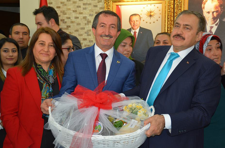 bakan eroğlu belen1