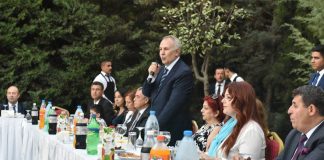 Vali Ata, İl Yöneticileri ile Bayramlaştı