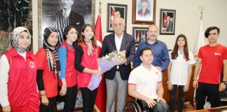 Başkan Seyfi Dingil Konuklarını Makamında Ağırladı