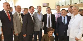 İskenderun’da Protokol ve Halk Bayramlaştı