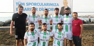 İskenderun’da Plaj Futbolu Heyecanı