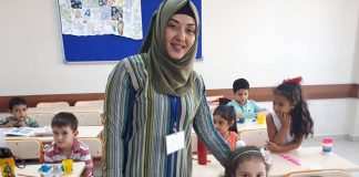 Öğrencilere Kırtasiye Dağıtımı Devam Ediyor