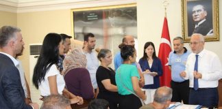 Başkan Tosyalı Vatandaşların Sorunlarını Bire Bir Dinliyor