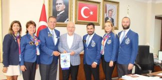 Başkan Fatih Tosyalı, Konuklarını Makamında Ağırladı