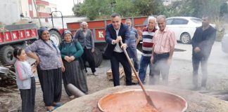 Arsuz’da Domates Salçası ve Tuzlu Yoğurt Zamanı