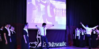 ‘Kurtuluş Mustafa Kemal’ Ayakta Alkışlandı