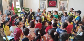Fenerbahçeli Çocuklardan Kaymakam Ziyareti