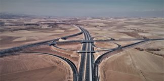 Bayramda Otoyollardan 8,4 Milyon Araç Geçti