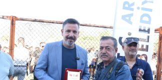 TSYD Temsilcisi Yaşar Güllü’ye Spora Destek Plaketi