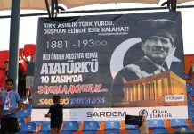 Sarıseki Tayfa’dan 10 Kasım Koreografisi…