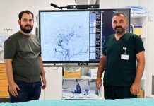 Hastalardan Uzm. Dr. Ulaş Çiçek ve Ekibine Anlamlı Teşekkür