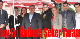 Kızılay Evi Önünde Şeker Taraması Yapıldı