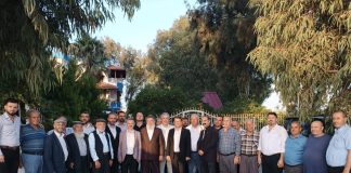 Eryılmaz Mahalle-Mahalle Gezerek Vatandaşların Sorunları ile Birebir İlgileniyor