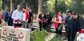 Protokol Şehitlik Ziyaretinde Buluştu