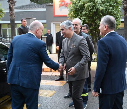 Çelik İş Ailesi, İsdemir Yönetimi ile İftar Yemeğinde Bir Araya Geldi