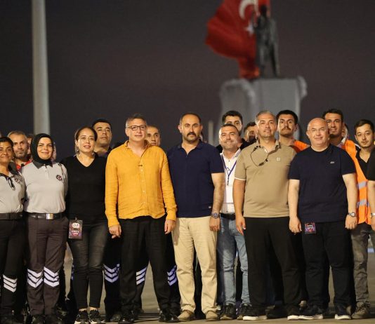 Belediye Başkanı Dönmez Ekibine Teşekkür Etti