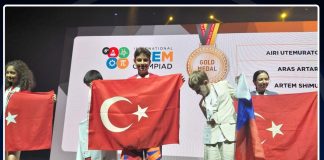 TED Öğrencileri Roma’dan Dünya Dereceleriyle Döndü