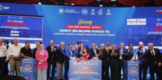 Hatay’da Çifte Heyecan! Konutlar İçin Kura, Esnafa Anahtar…