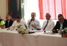 Milletvekilleri Özel ve Kaşıkçı Muhtarlarla Buluştu